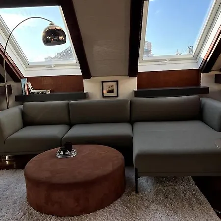 Penthouse In Center With Free Baselcard *